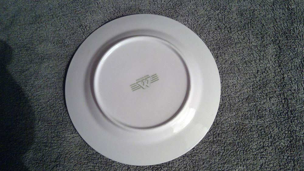 ASSIETTE A DESSERT BORD ARGENT MOTIF FLEURS Cuisine