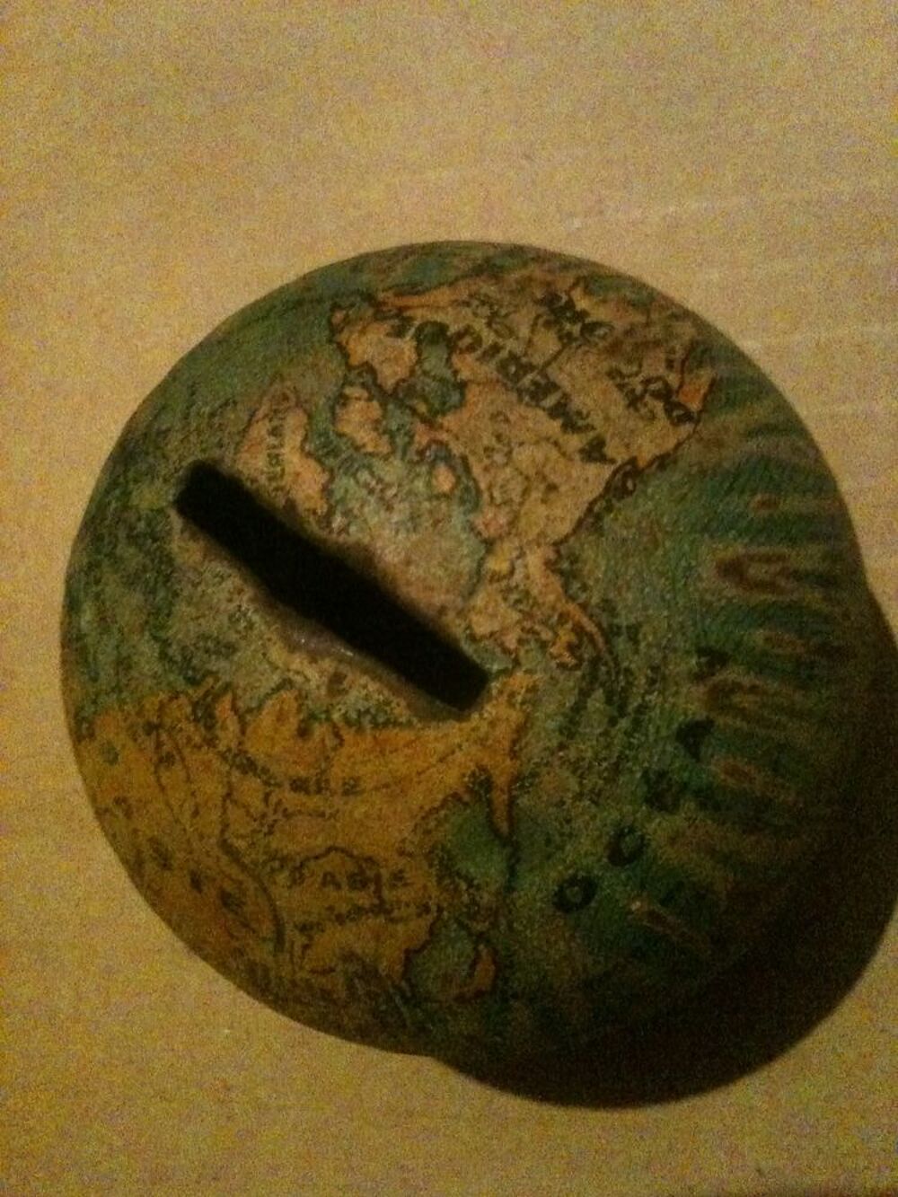 Tirelire globe terrestre vintage &agrave; poser 
