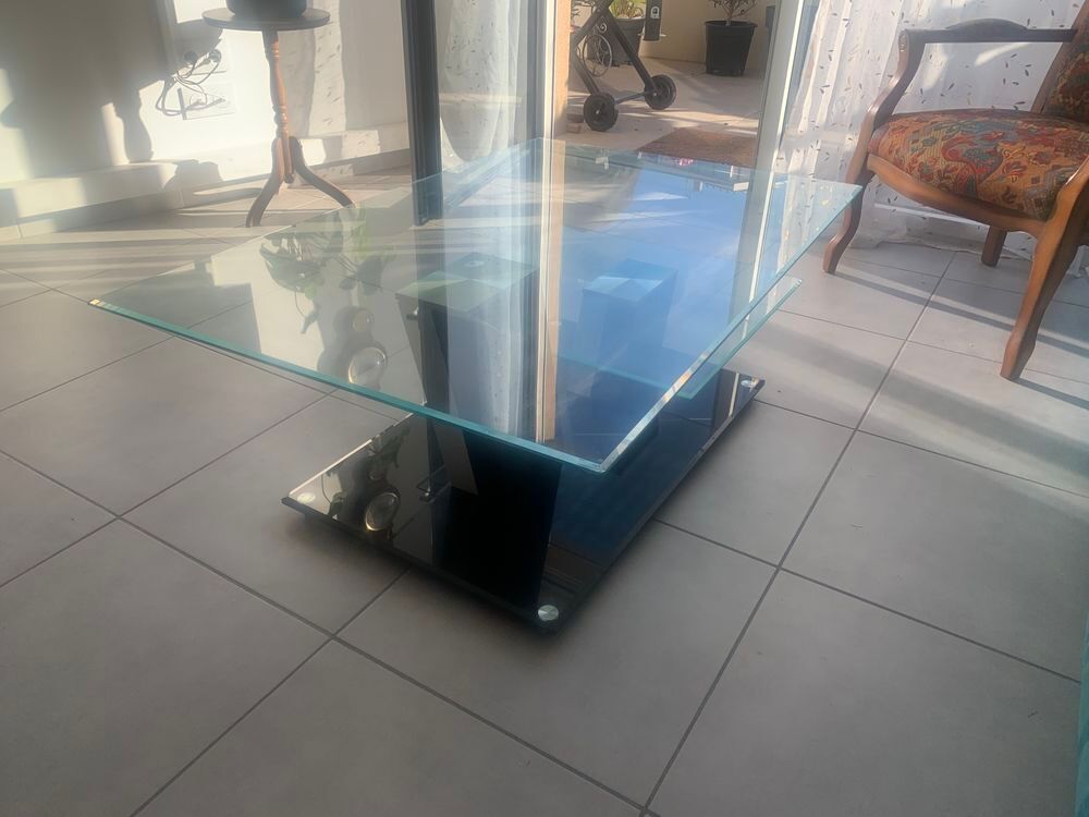 Table de salon en verre Meubles