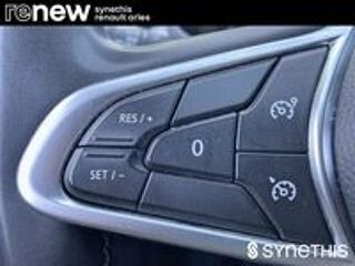 Clio V Clio E-Tech full hybrid 145 Evolution 2023 occasion 13200 Arles