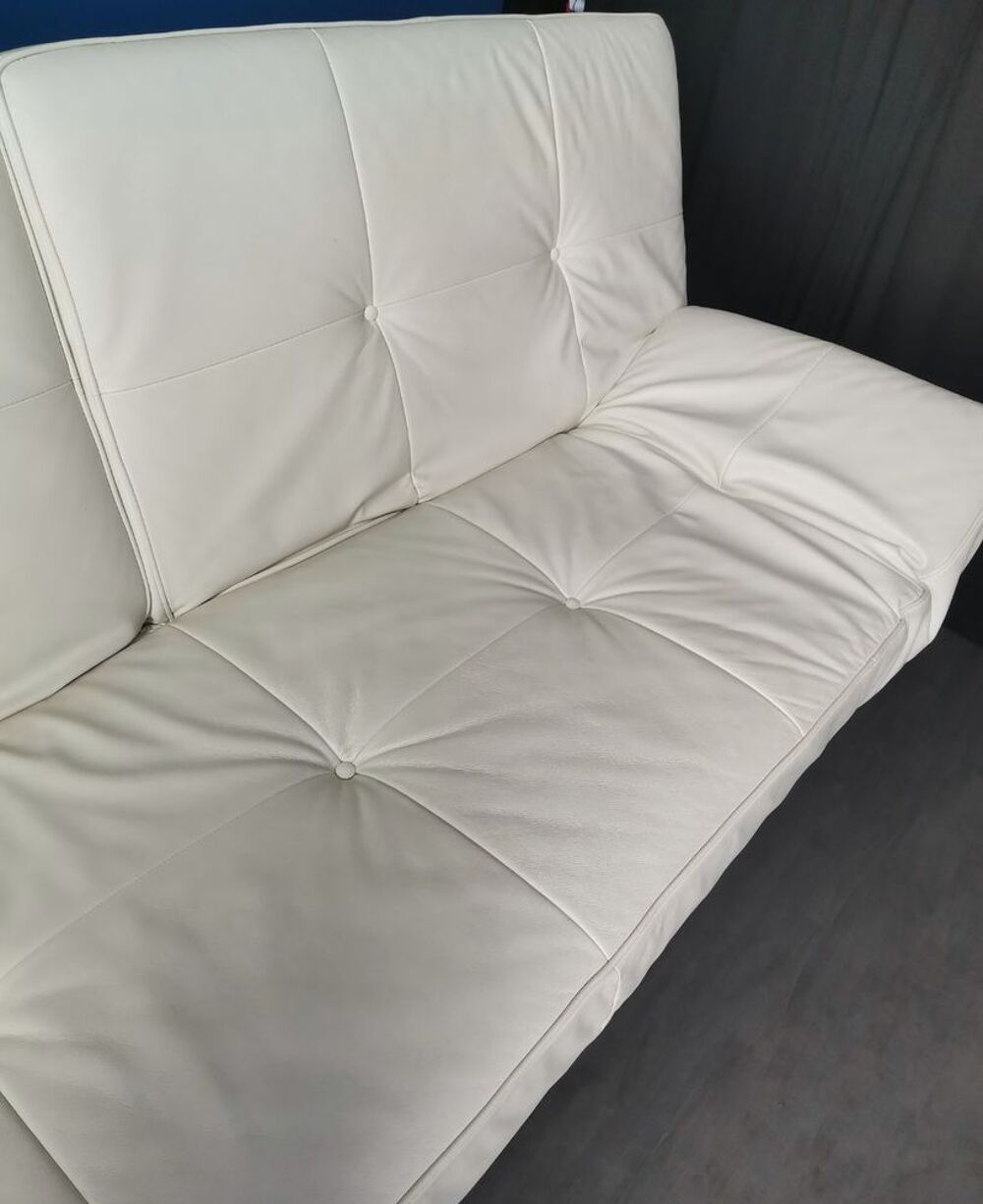 Canap&eacute; convertible cuir blanc 3 places . Meubles