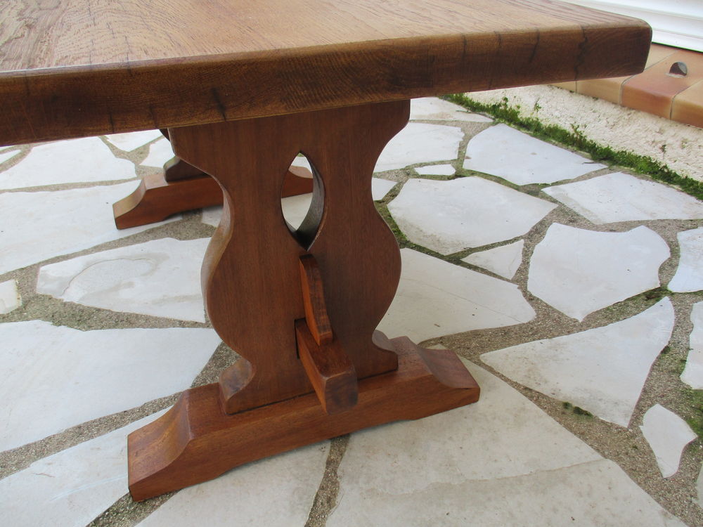 petite table basse style monast&egrave;re Meubles