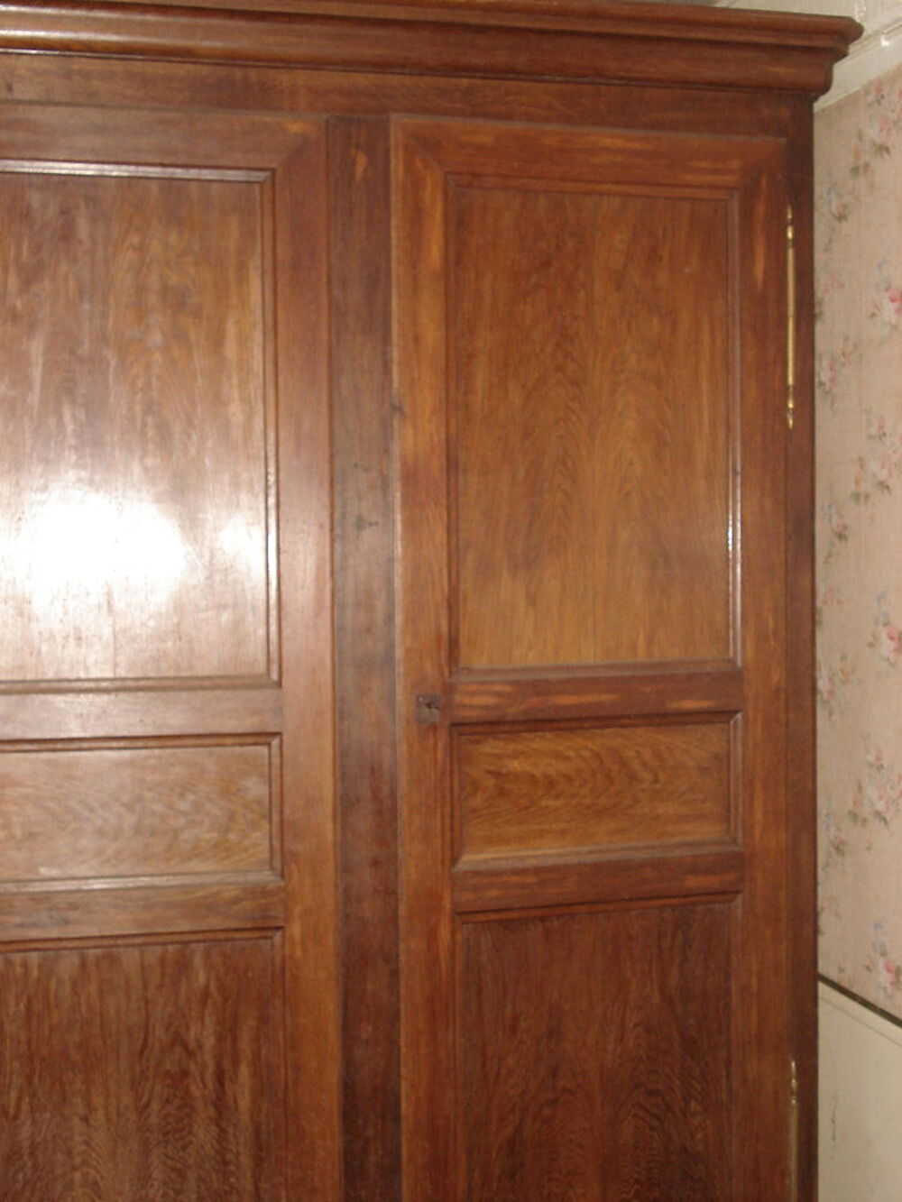 Armoire ancienne 
Meubles