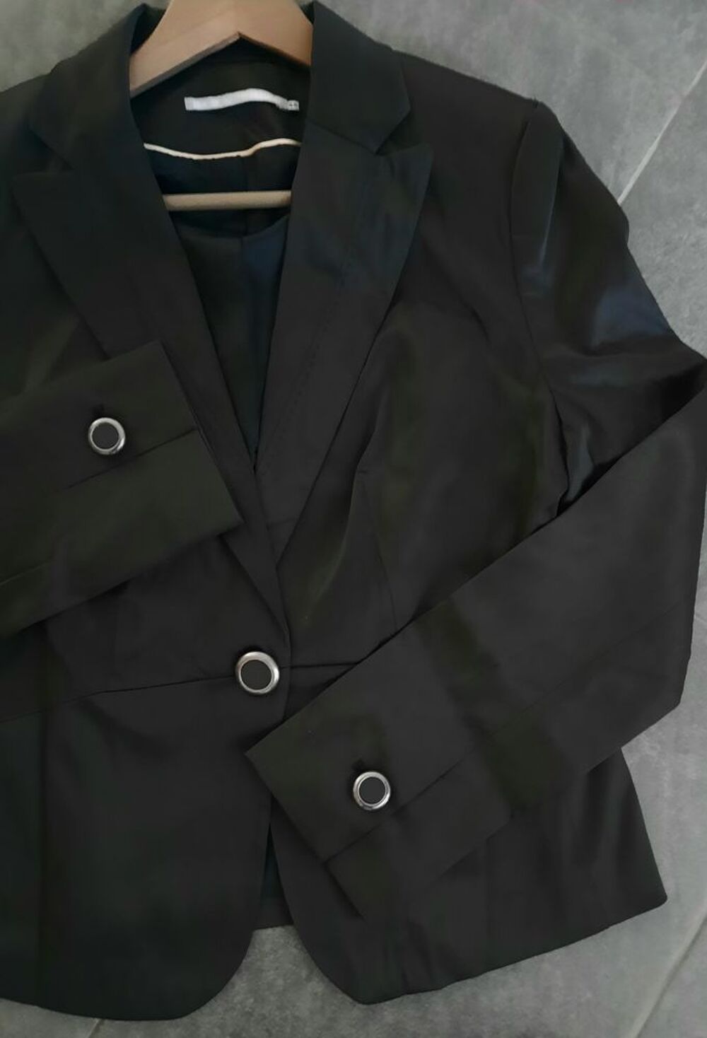Veste tailleur smoking noire Premium 40 - 42 - parfait &eacute;tat Vtements