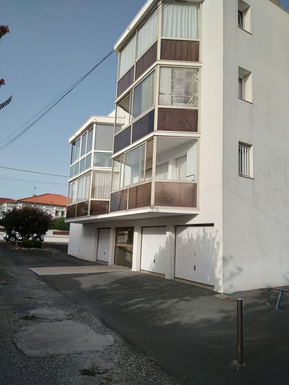 Vente Appartement appartement t2 43 m2 balcon cave & garage Royan