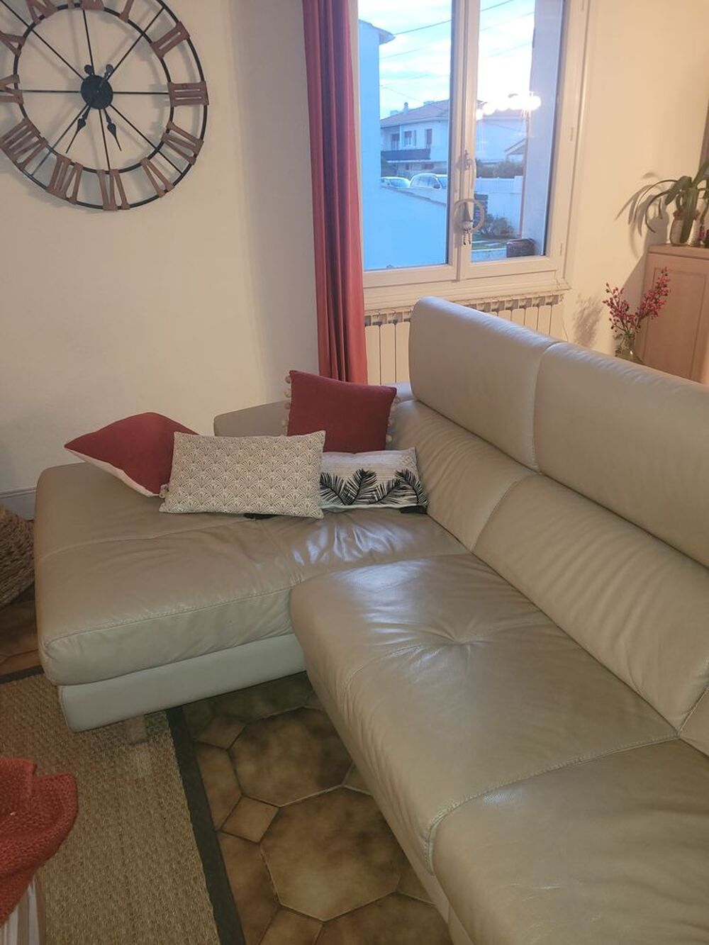 Canap&eacute; cuir avec relax electrique Meubles