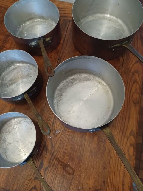 5 casseroles en cuivre 40 Genas (69)