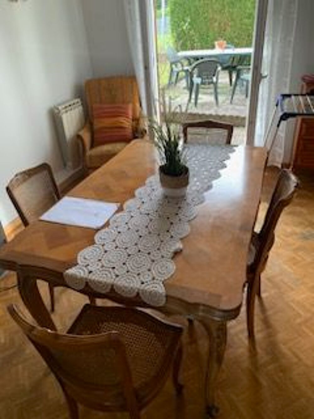 Table bois et 4 chaises Meubles