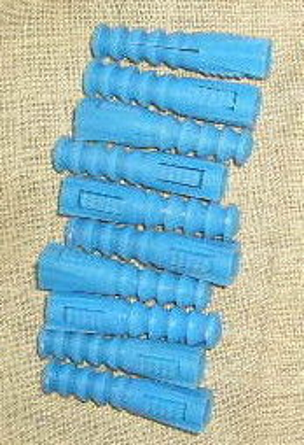 8 chevilles. RC10 bleues pour gros diametre vis Bricolage