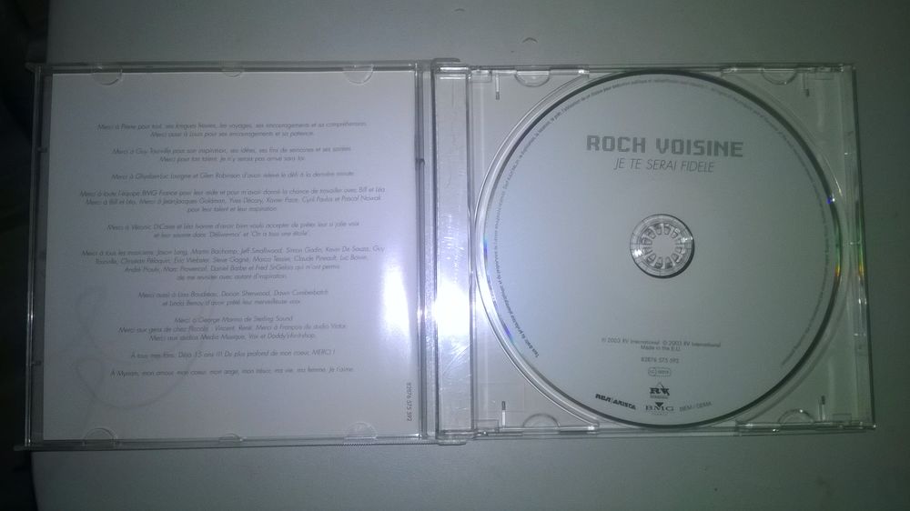 CD Je te serai fid&egrave;le
Roch Voisine 
2003
Excellent etat
CD et vinyles