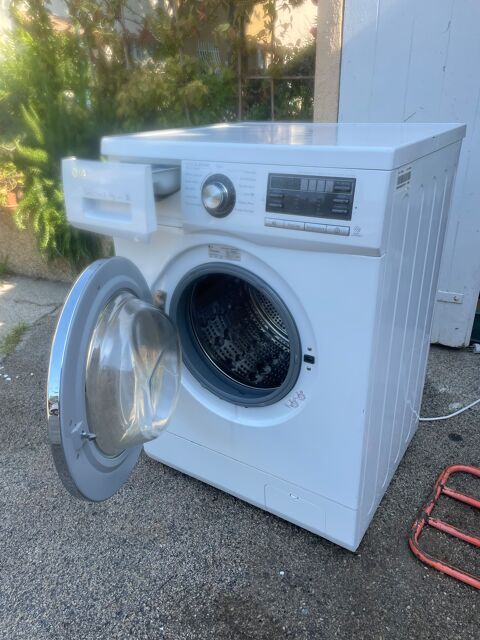 lave linge sechage 0 Port Grimaud (83)