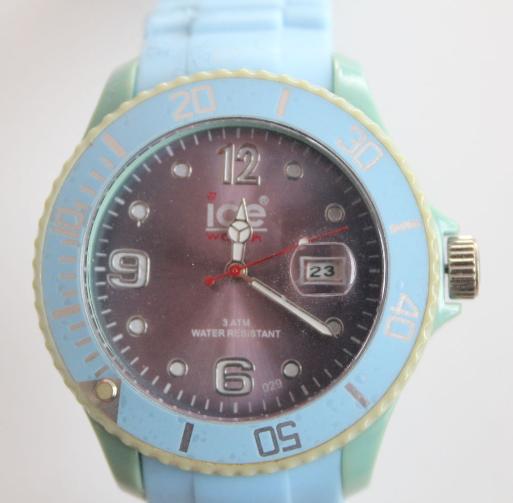 Montre ICE WATCH bleue Bijoux et montres