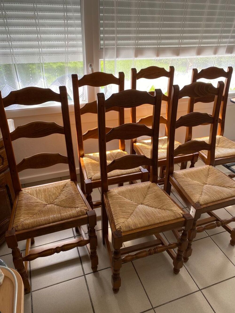 lot de 6 chaises en bois parfait &eacute;tat Meubles