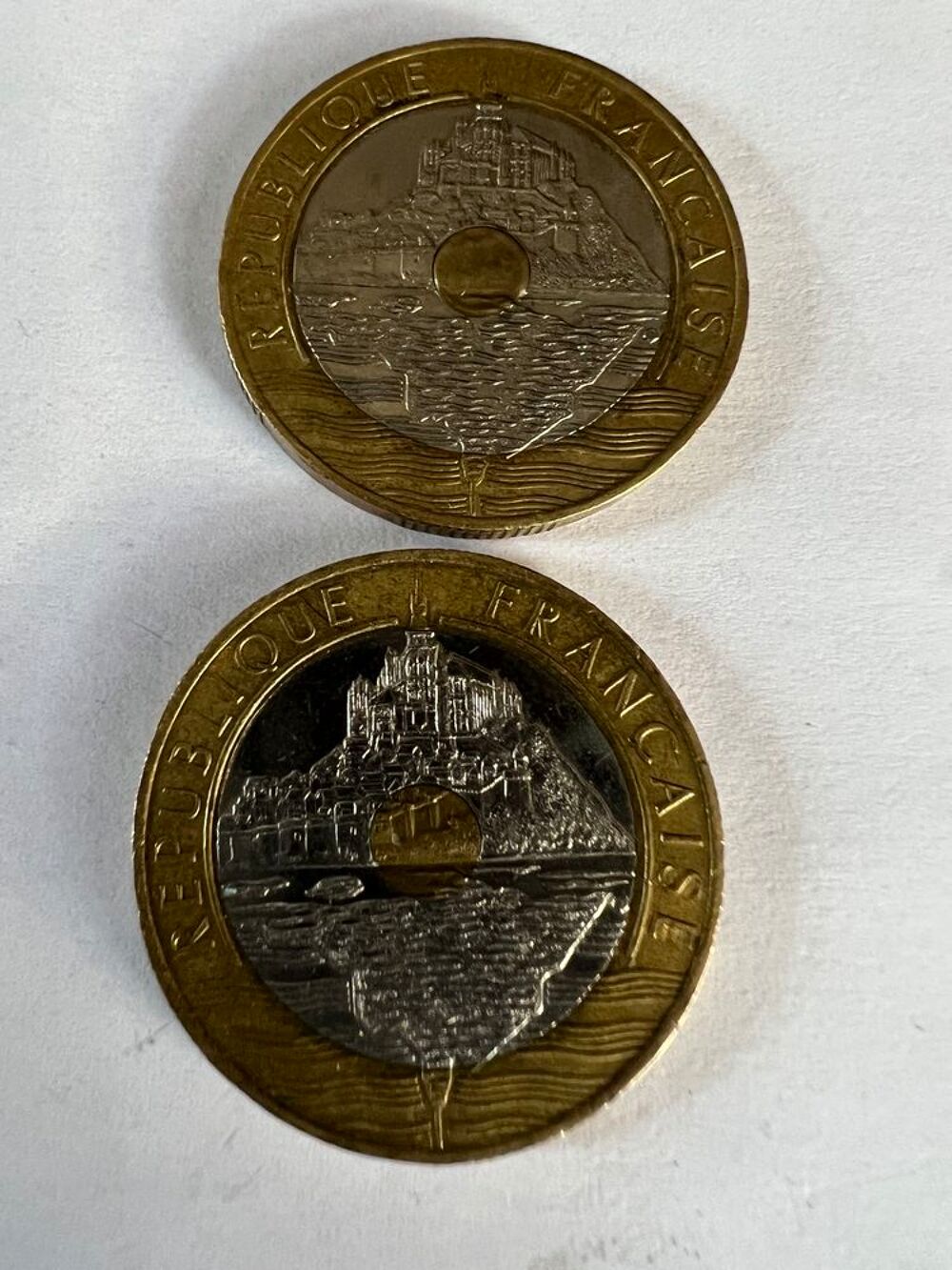 20 Francs 1992 le mont st Michel. 10 euros les 2 pi&egrave;ces. 