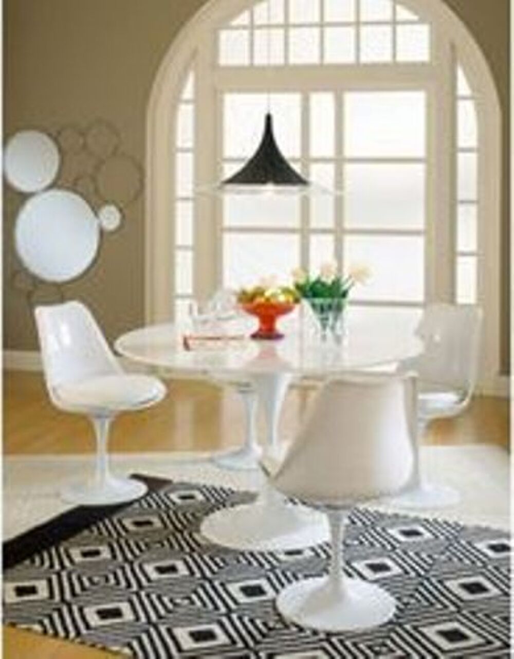 Chaise design tulip saarinen brillante coussin blanc Meubles