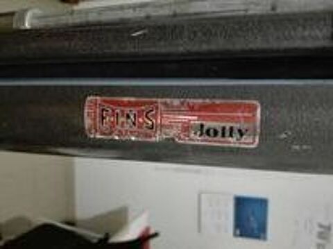 ECRAN DE PROJECTION 150x150
50 Limoux (11)