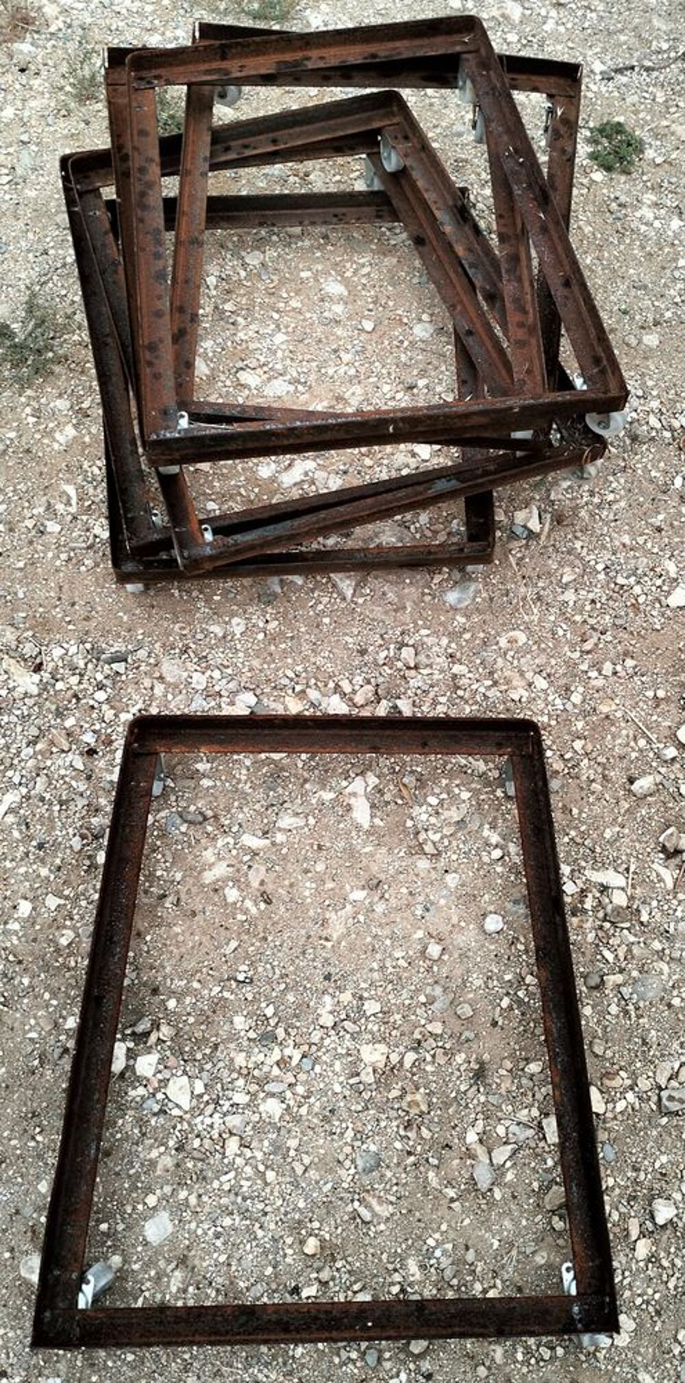Chariot metal roulettes Bricolage