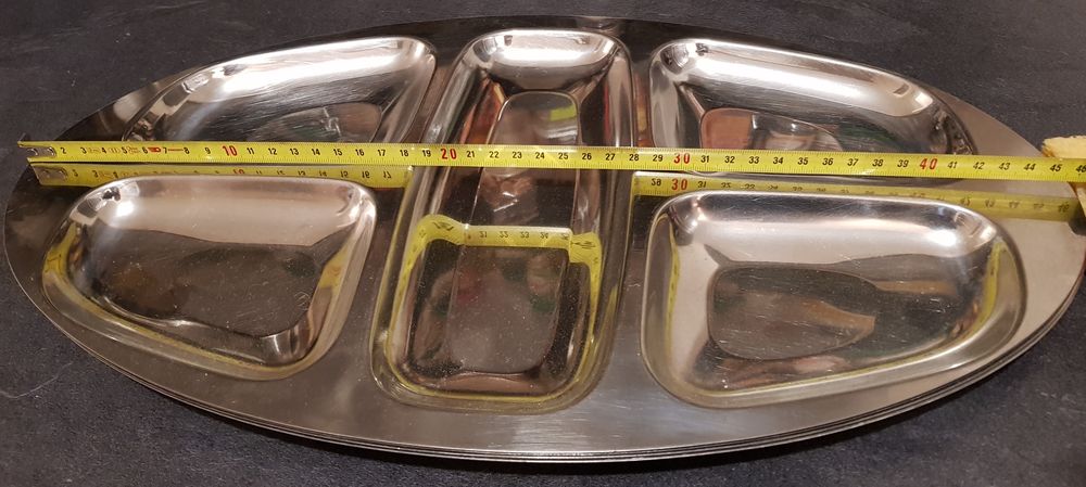 4 plats identiques &agrave; 5 compartiments Cuisine