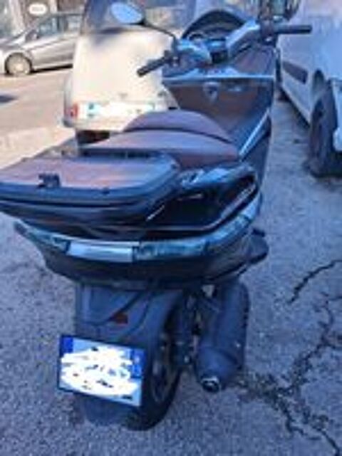PIAGGIO 2013 occasion 13400 Aubagne