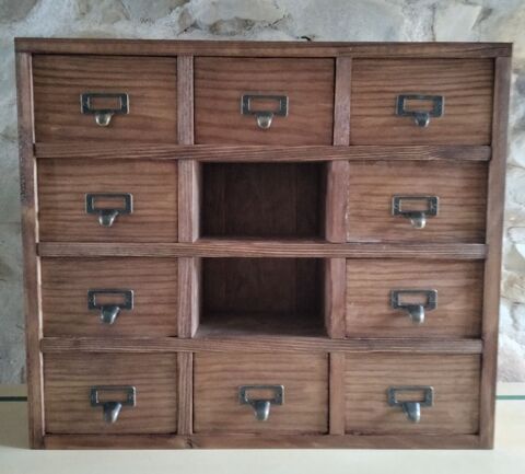 Meuble de m�tier, de rangement et d�coratif. 100 Vierzon (18)