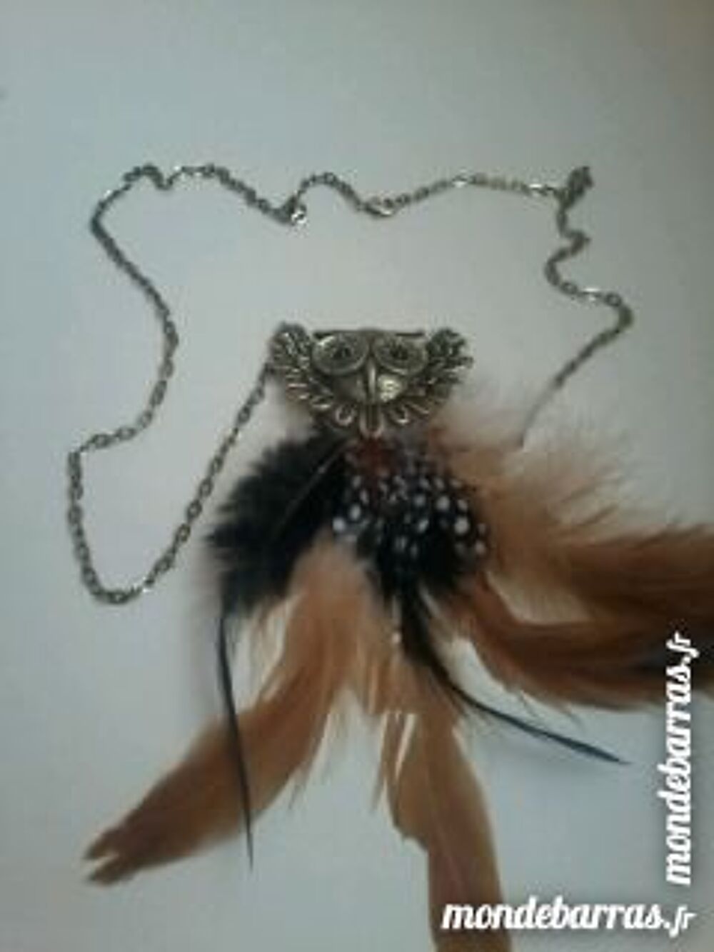 CHAINE et PENDENTIF TETE CHOUETTE AVEC PLUME Bijoux et montres