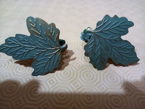 2 PINCES A RIDEAUX EN METAL DECOR FEUILLE 5 Villiers (86)