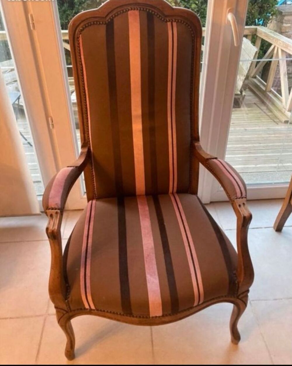 Paire de fauteuils voltaire tapissier nickel Meubles