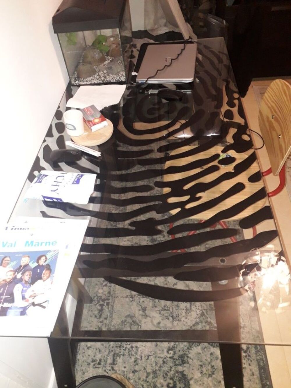 Bureau/table ikea Meubles