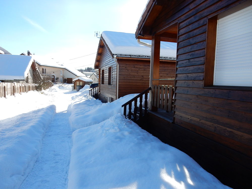 Vente Chalet Ensemble de Gîtes clé en Main - Rentabilité immédiate Champfromier