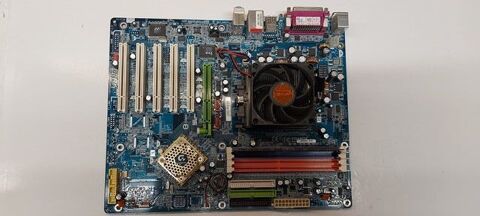 C. Mère GIGABYTE K8NSC-939 + AMD Athlon 3000+ à 1,8 G + Mém. 20 Cellule (63)