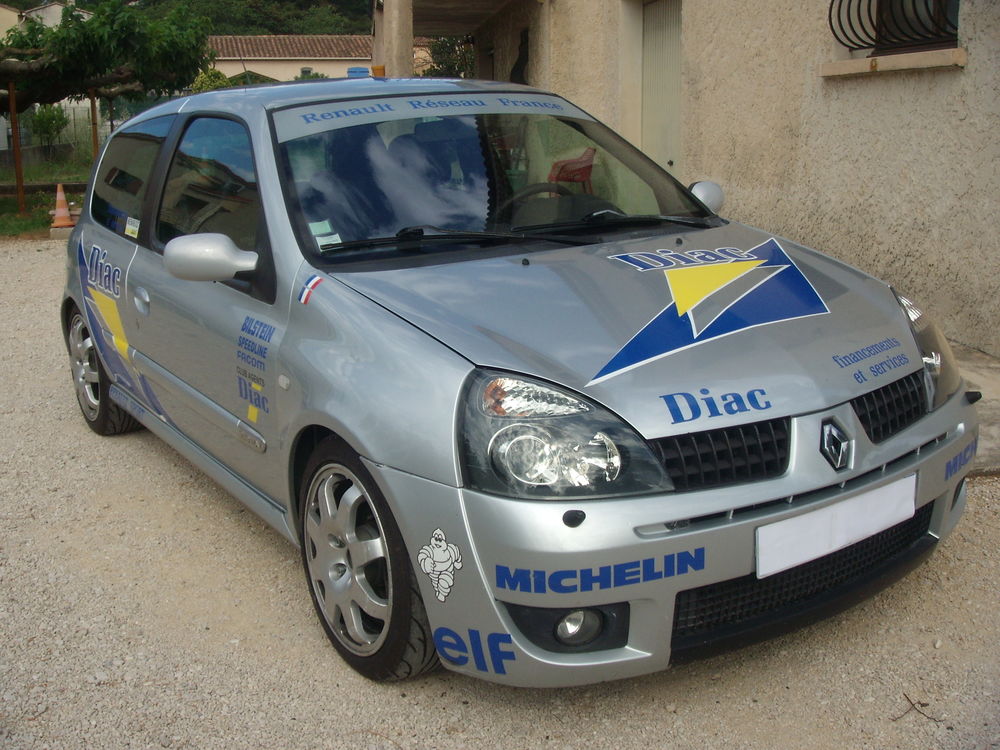 Clio II Clio 2.0i 16V Sport 2002 occasion 13400 Aubagne