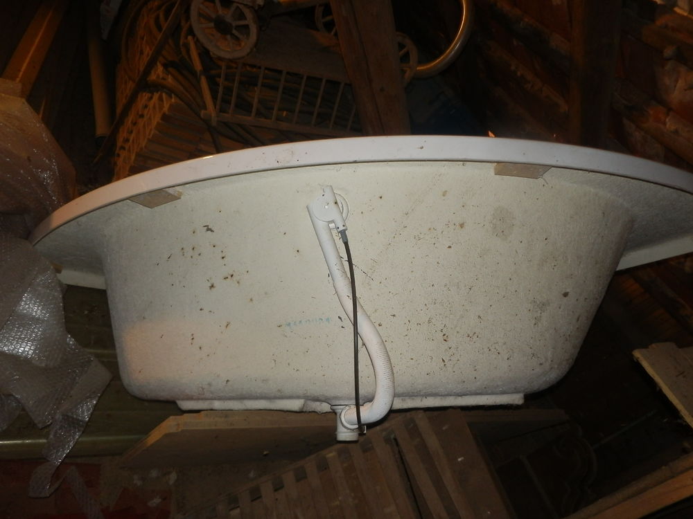 Baignoire d'angle compl&egrave;te Meubles