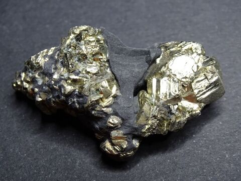 Pyrite RARE Serre-Ponçon Hautes-Alpes France 132,10 carats 49 La Petite-Raon (88)