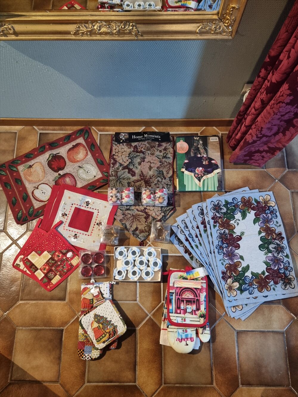 Lot de d&eacute;corations de table pour no&euml;l Décoration