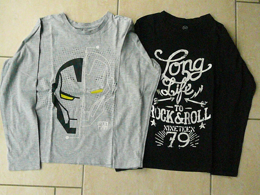 Lot de 2 tee-shirts gar&ccedil;on 10 ans (n&deg;32) Vtements enfants