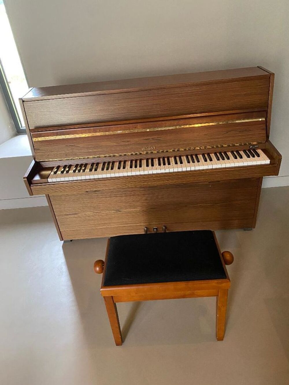 Piano droit 3 p&eacute;dales Instruments de musique