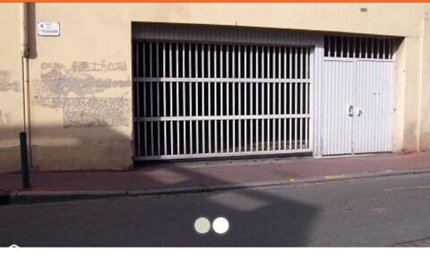  Parking / Garage  louer 11 m
