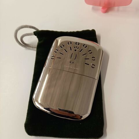 Chaufferette de poche PEACOCK  essence,  rchauffez vous, 44 Saumur (49)