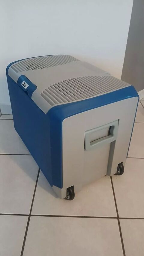 Mini-réfrigérateur 12 V / 230 V 140 Laillé (35)