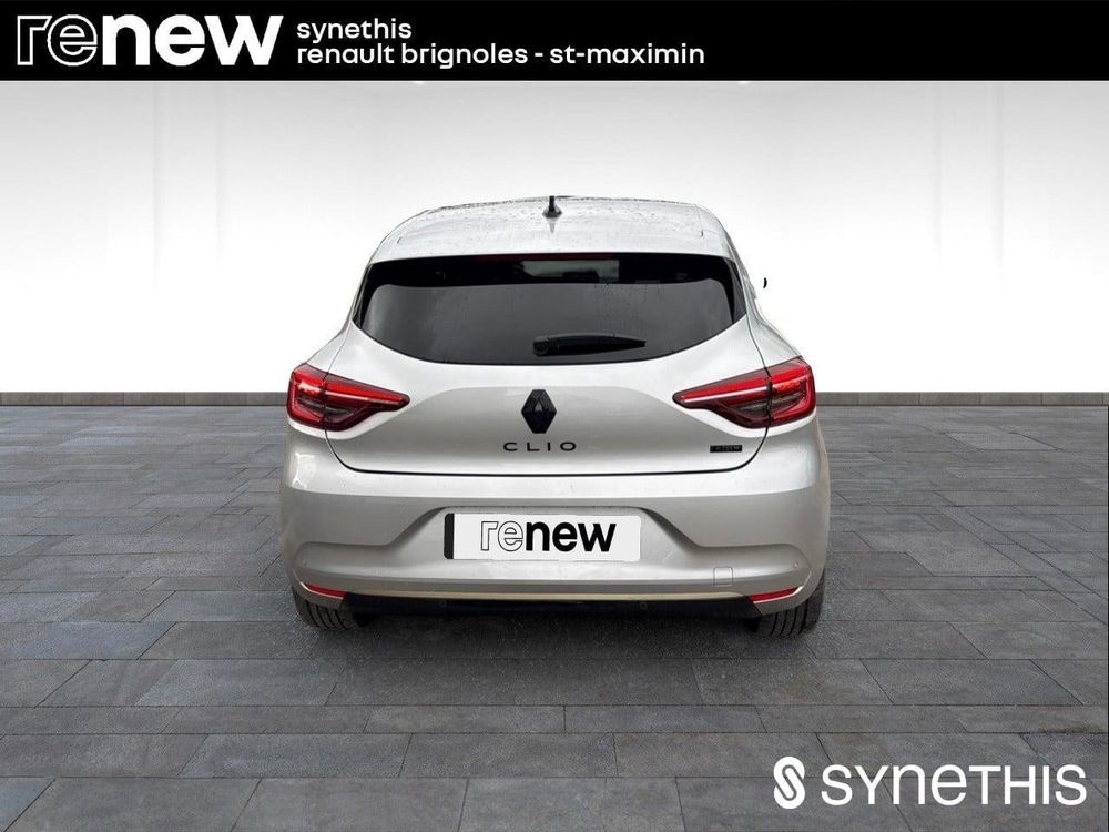 Clio V Clio E-Tech full hybrid 145 Engineered 2023 occasion 83170 Brignoles