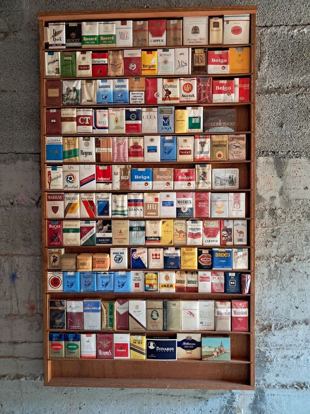 Paquets de Cigarettes Pleins 