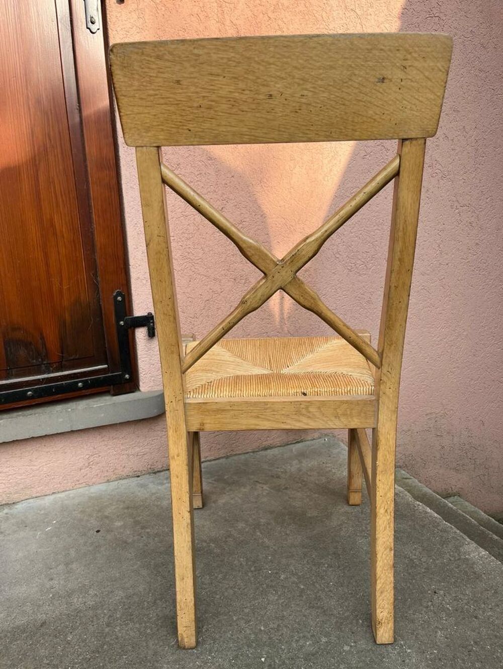 10 chaises en bois Meubles