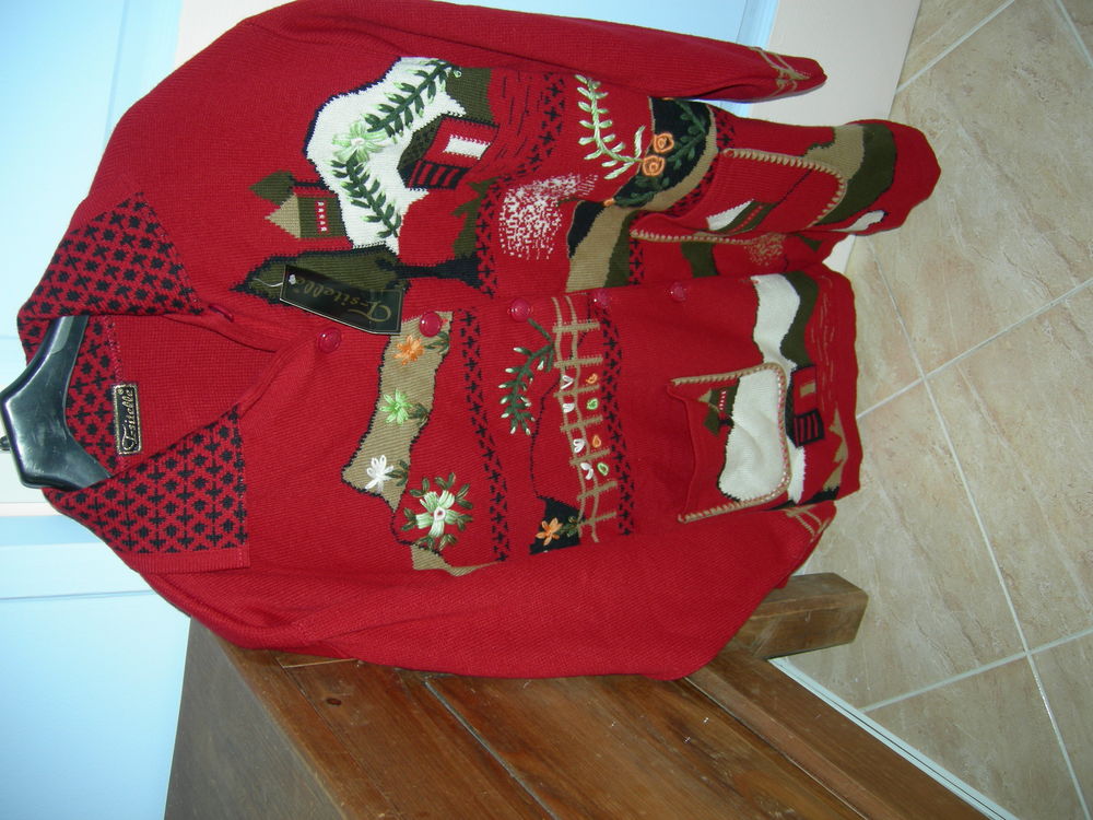 VESTE NEUVE LAINEE ROUGE BRODEE Vêtements