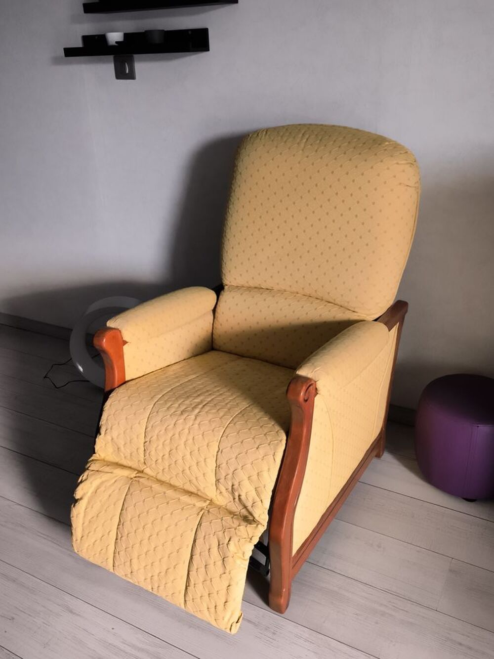 Fauteuil relax avec pieds relevable et dossier mobile Meubles