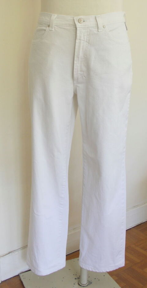 Pantalon jean blanc VERSACE T.33 IT 100 Issy-les-Moulineaux (92)