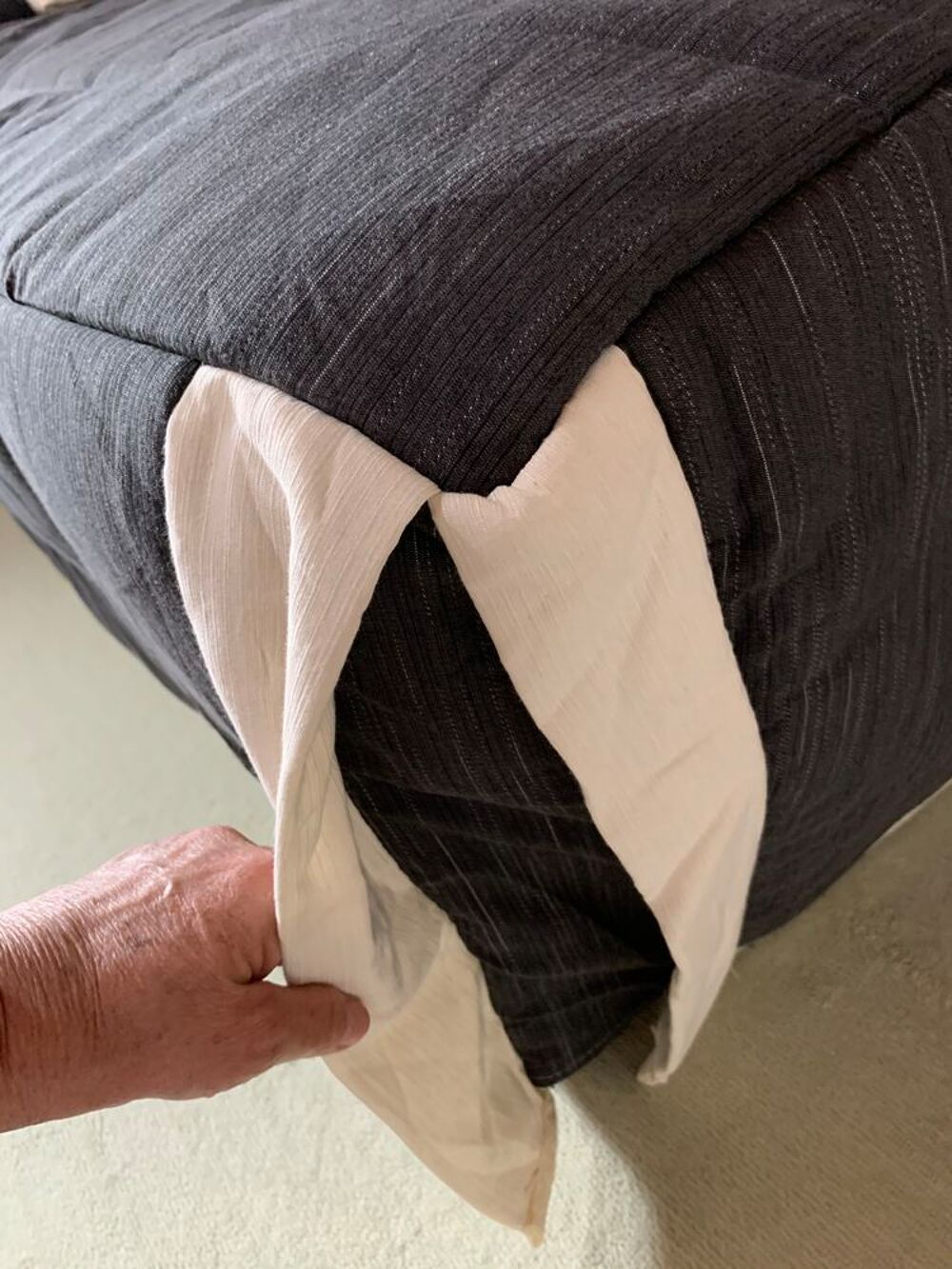 Canap&eacute; convertible SIMMONS ressorts 140cm Meubles