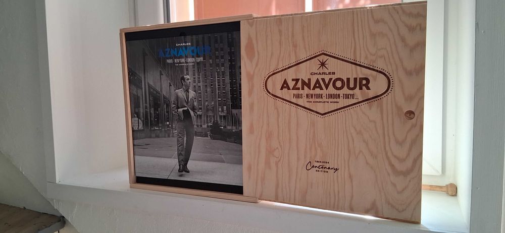 Charles Aznavour coffret cellector CD et vinyles