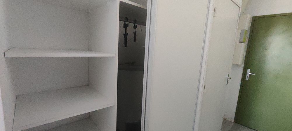Location Appartement studio meublé à Nîmes Nîmes
