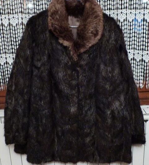 Veste fourrure ragondin taille 42 55 �cuisses (71)