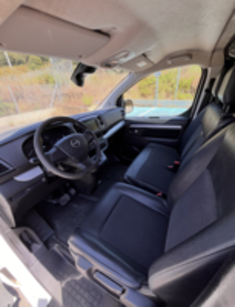 Vivaro VIVARO CA FIXE L2 2.0 DIESEL 120 CH BVA8 PTAC AUGMENTE PACK BUSINESS 2021 occasion 20130 Carg&egrave;se